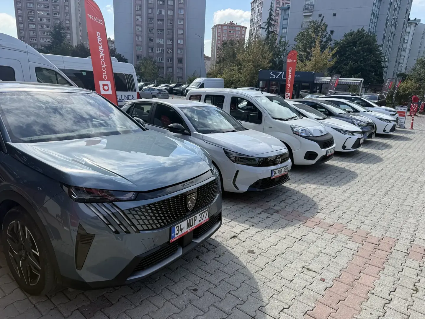 beylikduzu-suv-ve-otomobil-kiralama.webp Beylikdüzü SUV and Car Rental Fleet