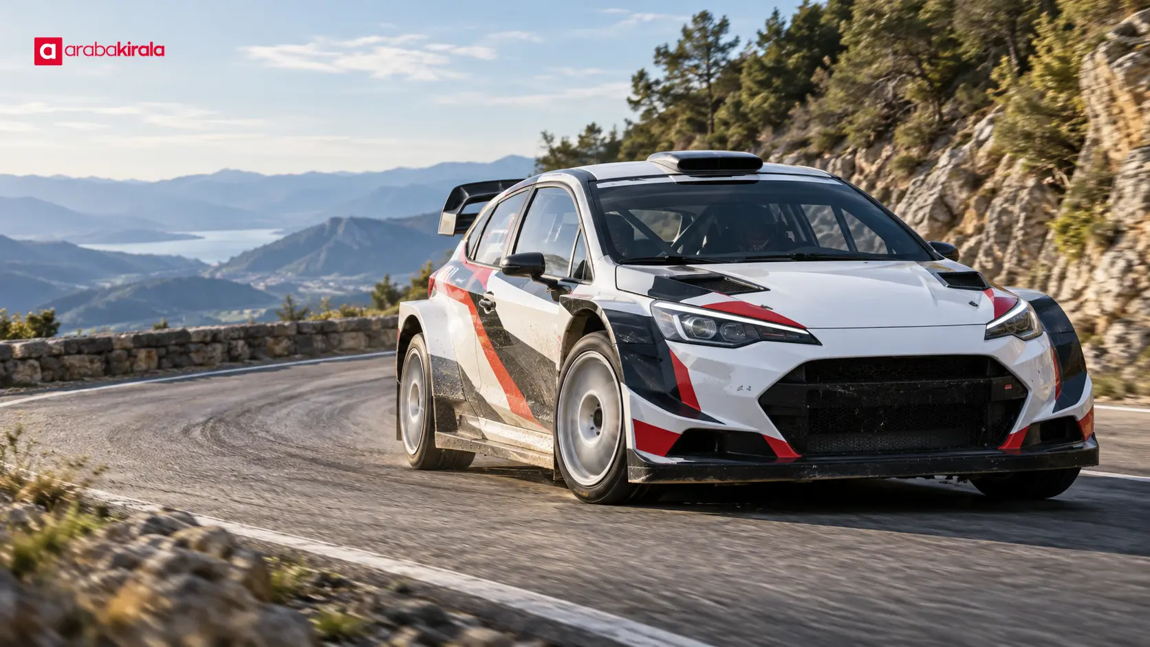 Asfalt etapta virajı dönen ralli otomobili